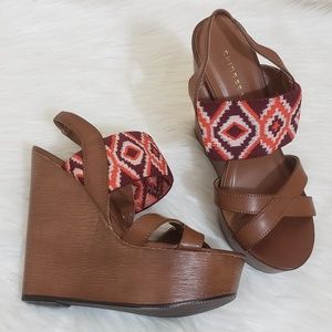 Ladies Wedges size 7 Chinese Laundry